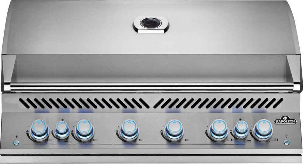 Built - In 700 Series 44" with Infrared Rear Burner Propane, Stainless Steel, Interior Lights - BBQ STORE MALTA