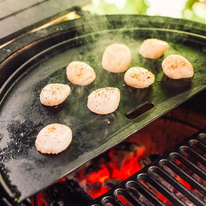Half Moon Cast Iron Reversible Griddle - Classic Joe ® - BBQ STORE MALTA