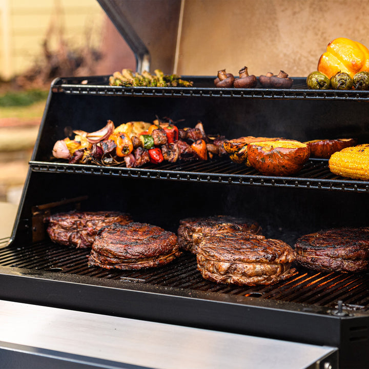 Masterbuilt® - Gravity Series™ 1050 Digital Charcoal BBQ &amp; Smoker - BBQ STORE MALTA