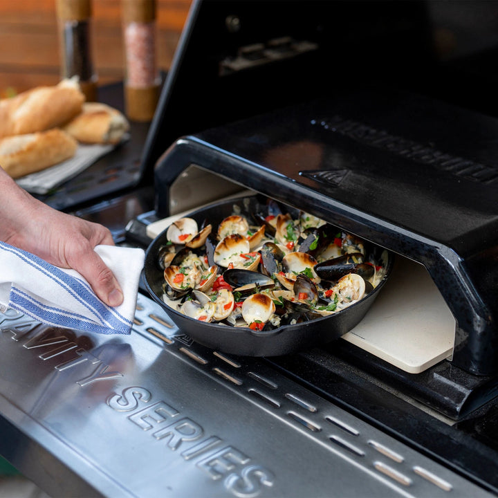 Masterbuilt® - Gravity Series™ 1150 Digital Charcoal BBQ &amp; Smoker - BBQ STORE MALTA