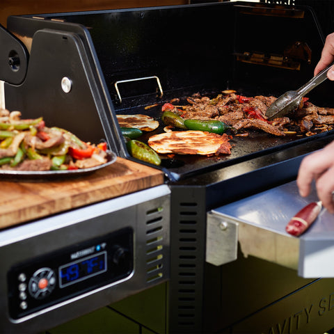 Masterbuilt® - Gravity Series™ 800 Digital Charcoal Griddle, BBQ & Smoker - BBQ STORE MALTA