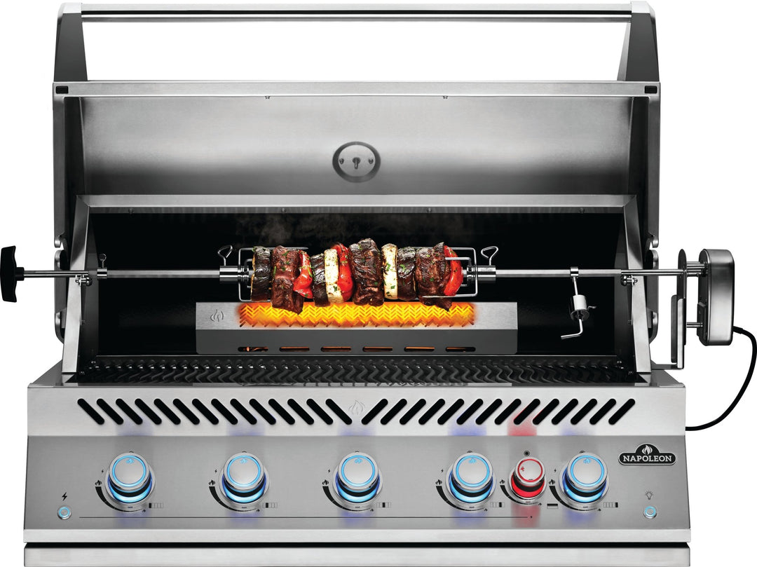 Built - In 700 Series 38" with Infrared Rear Burner Propane, Stainless Steel, Interior Lights - BBQ STORE MALTA
