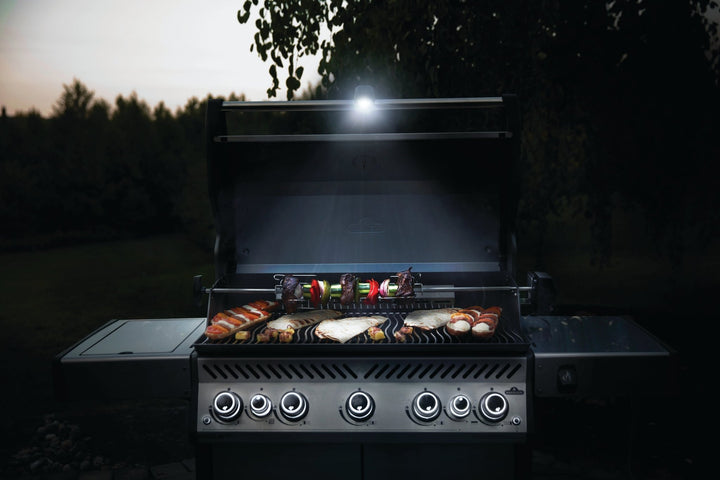 Grill Light Attaches to Handle - BBQ STORE MALTA